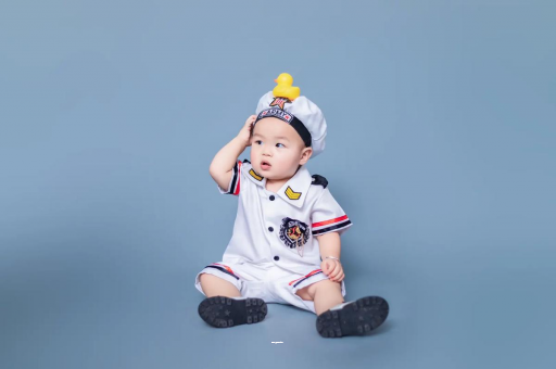 永兴宝宝不爱笑是智商低吗